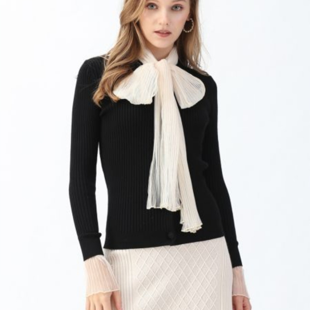 NWT Cocobleu Black Ribbed Knit Sweater Mesh Bow Tie Accent Cream Cuff L Large